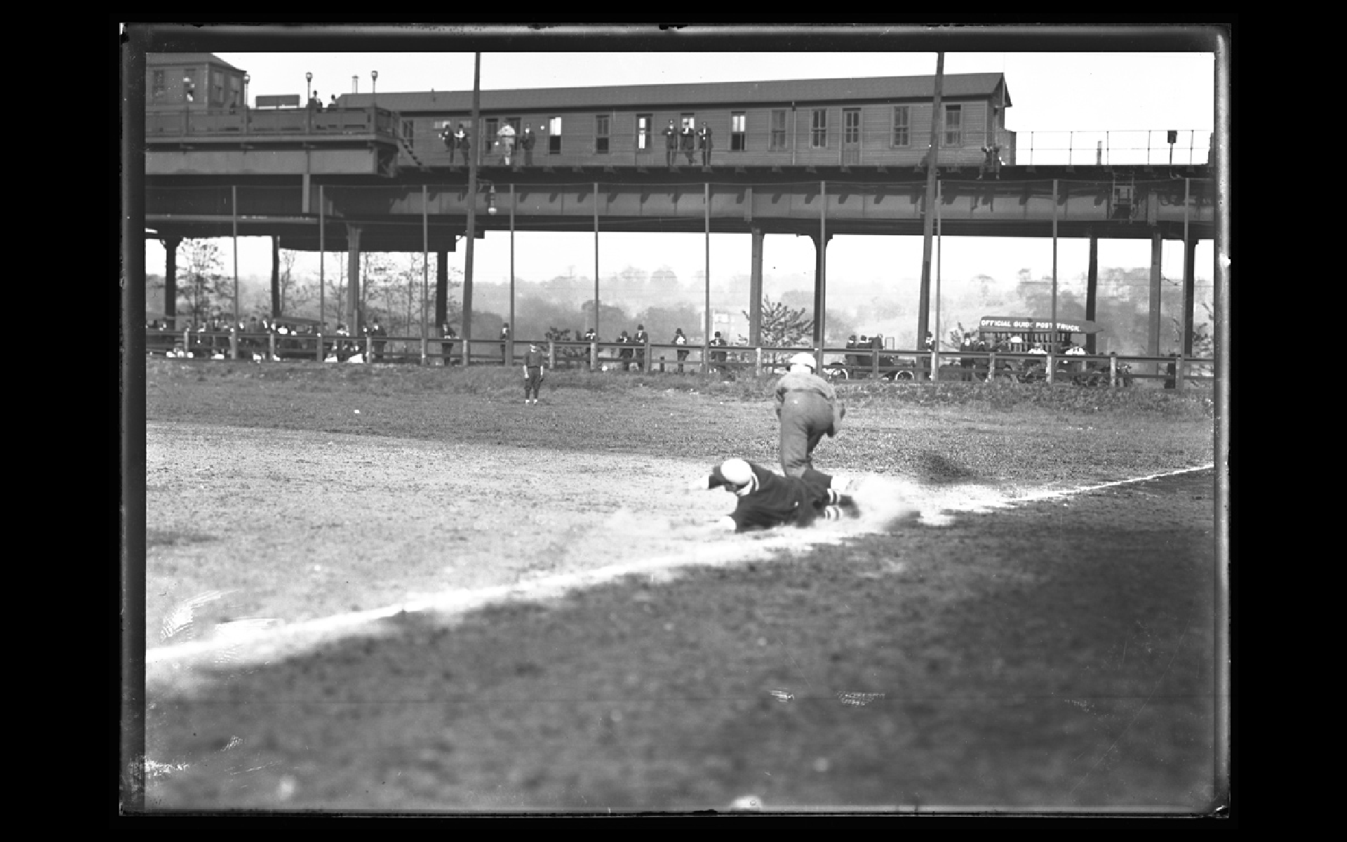 1918 