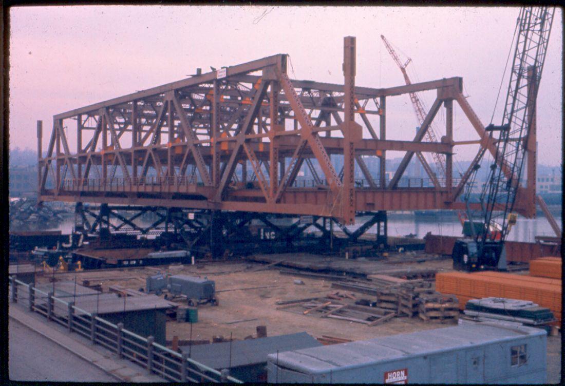 Bdwy Bridge
